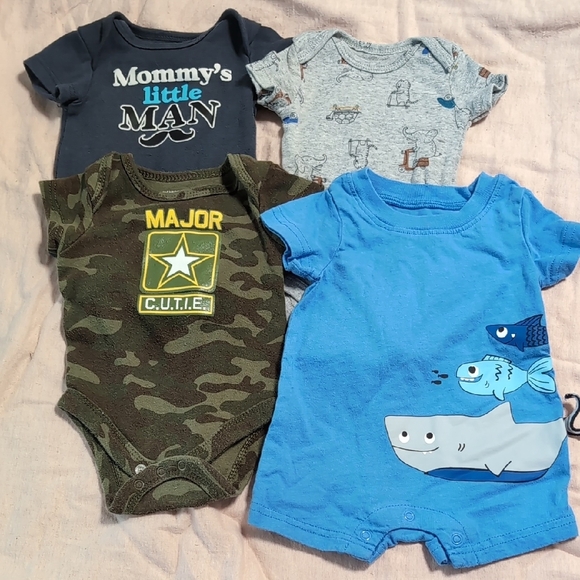 Boys Newborn Short Sleeve Onesie Lot 4 Piece Set - Picture 1 of 5